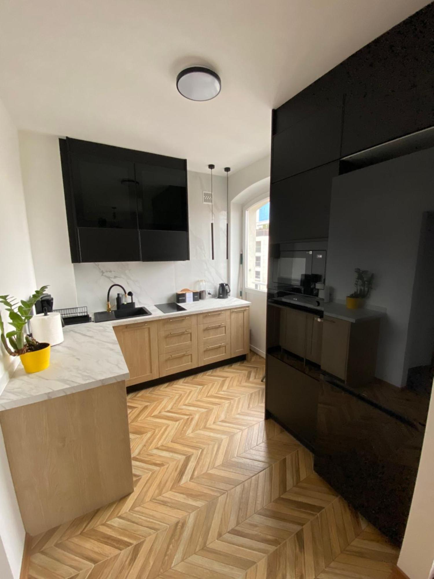 Ohmyhome - Plac Pieciu Rogow - Centrum Varsó Kültér fotó
