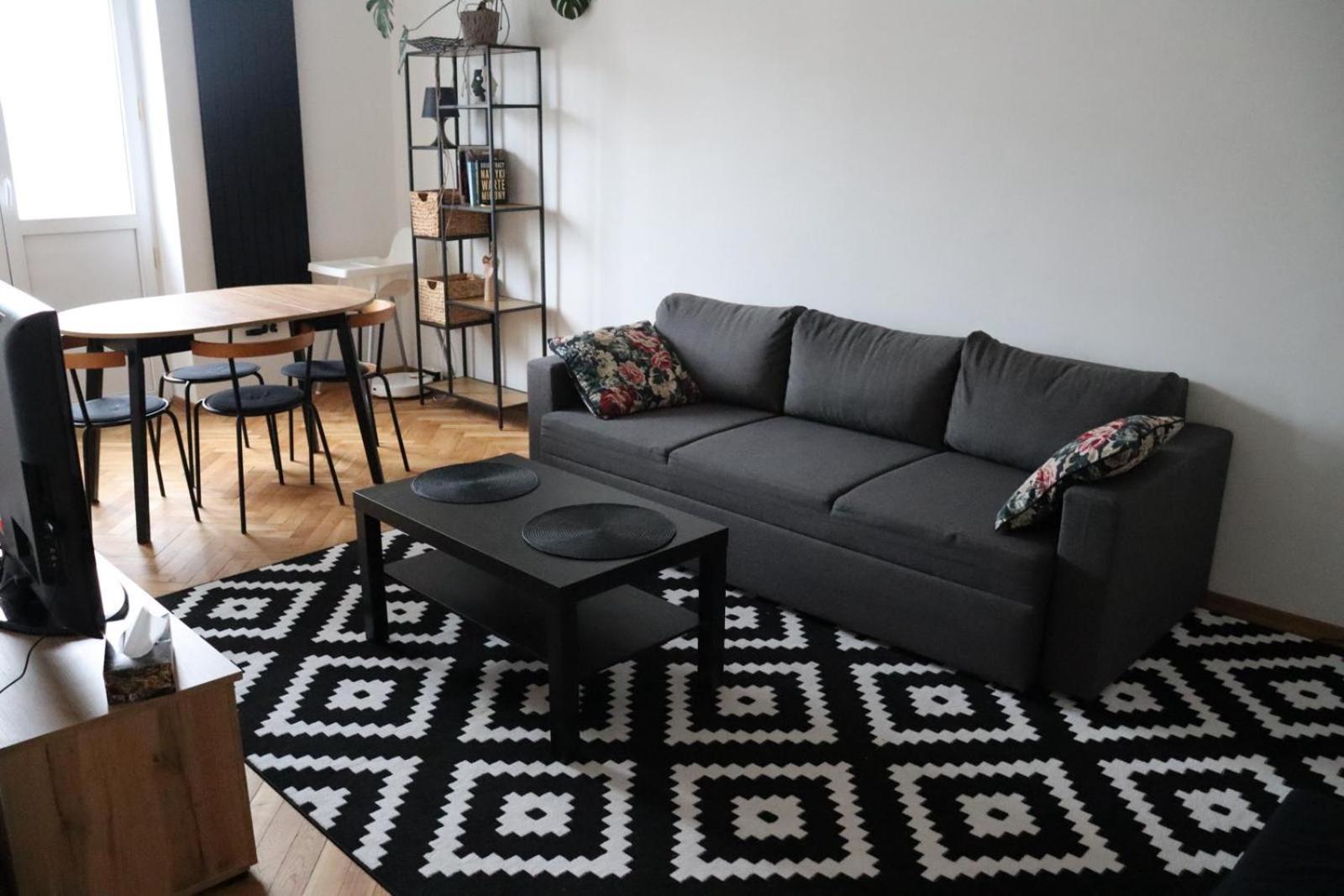 Ohmyhome - Plac Pieciu Rogow - Centrum Varsó Kültér fotó