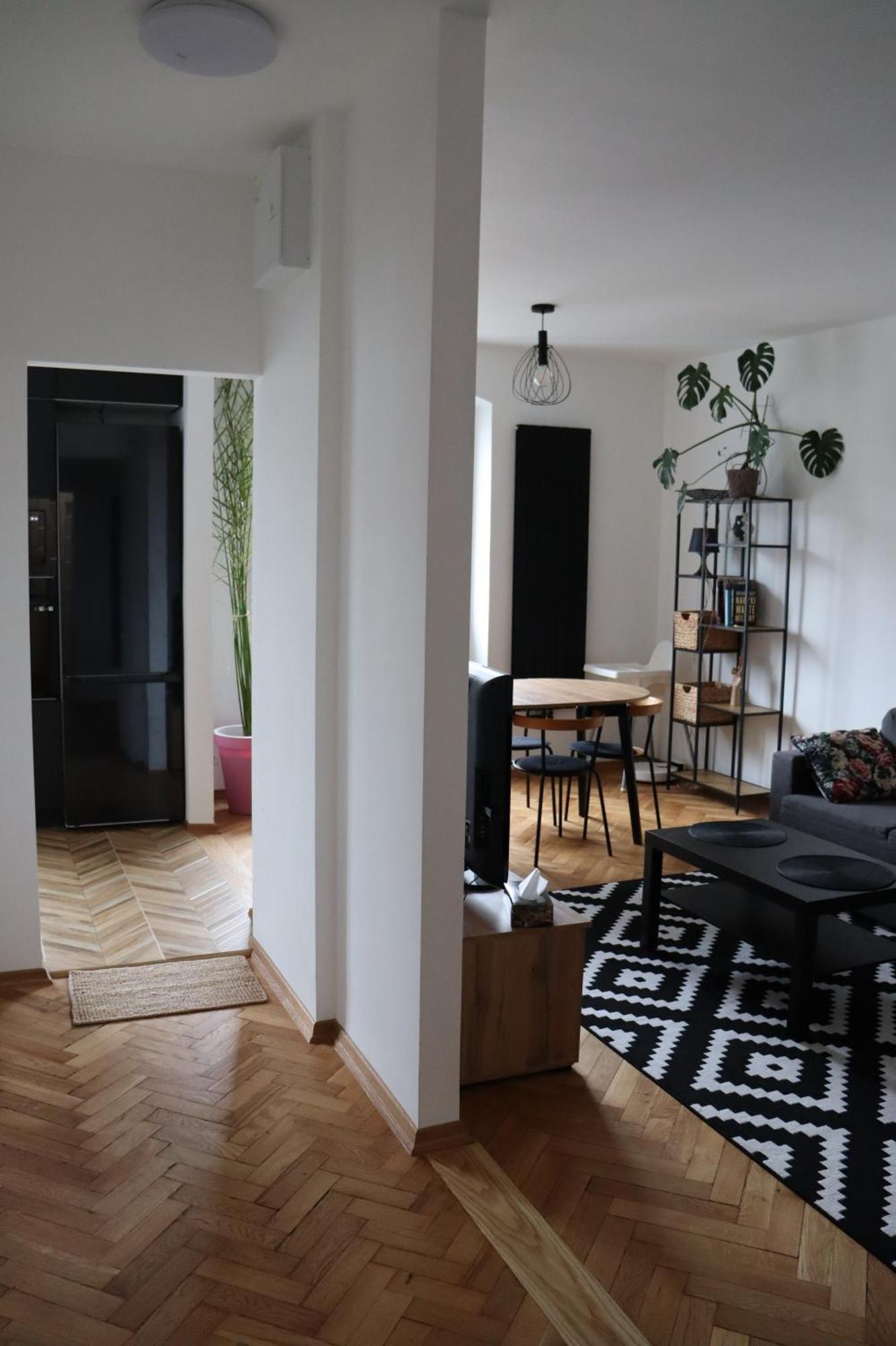 Ohmyhome - Plac Pieciu Rogow - Centrum Varsó Kültér fotó